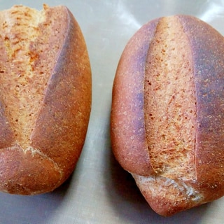 【フランスパン】ライ麦入りクーペ